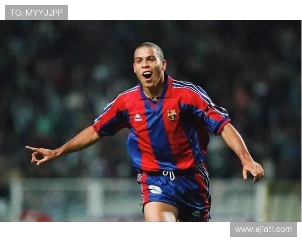 全球足球历史前五十大球星排名及影响力分析