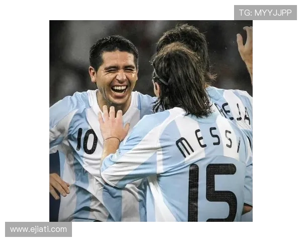 那些年陪伴在足球巨星身后的女人们故事与荣耀同行